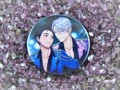 przypinka yuri on ice