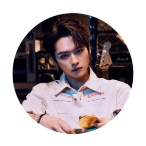 Przypinka Stray Kids Lee Know