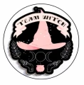 team witch przypinka