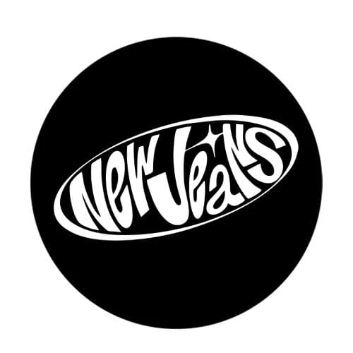 newjeans przypinka