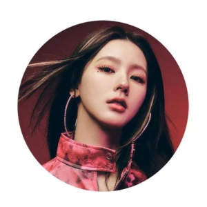 Przypinka I-DLE Miyeon
