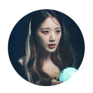 Przypinka I-DLE Shuhua